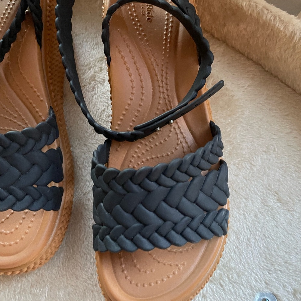 CROCS Brooklyn Woven Ankle Strap Wedge Woman’s shoes foam footbed NWOB Sz 8 - Picture 10 of 10